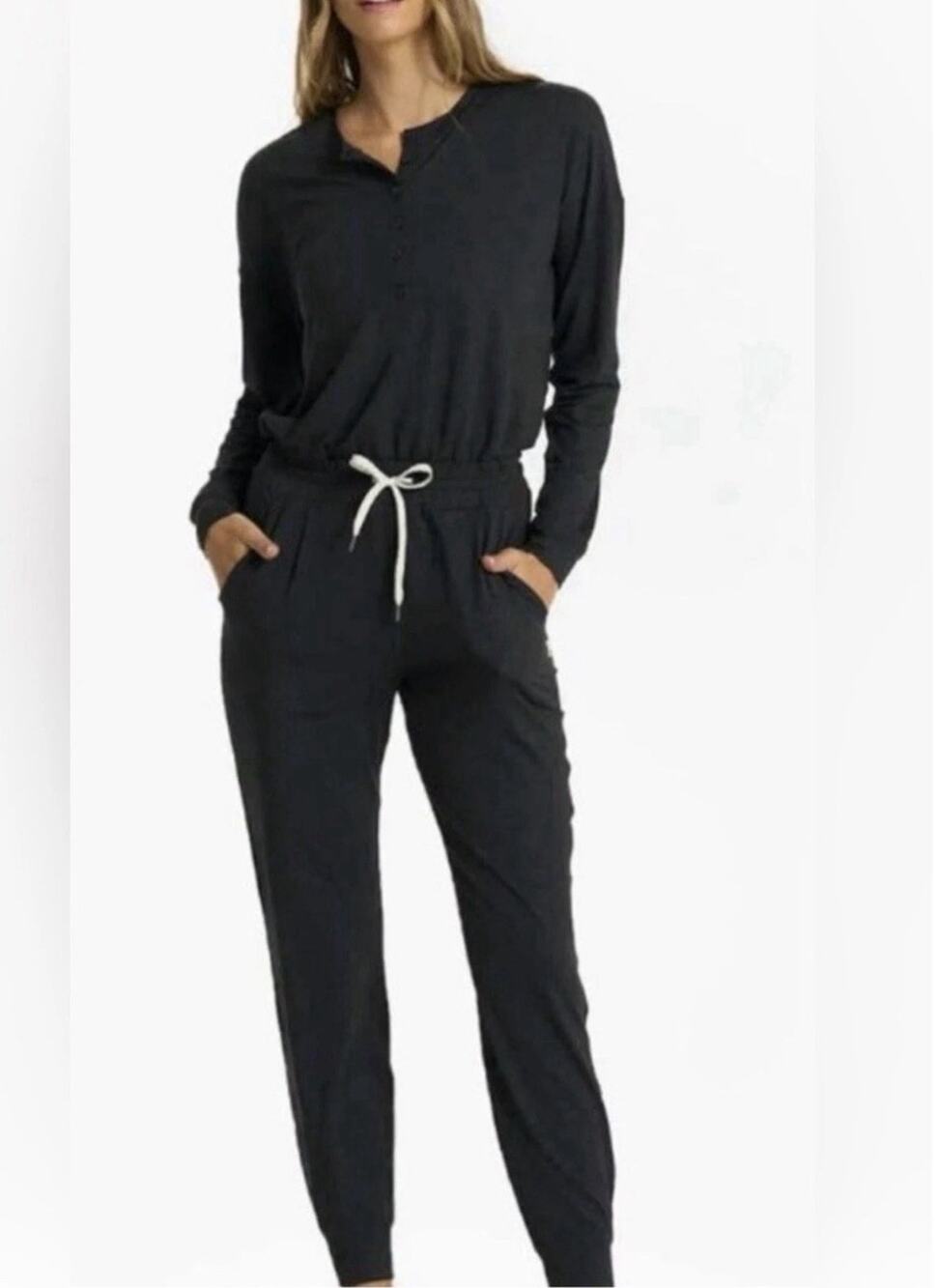 Vuori Lux Henley Heather Black Jumpsuit Size Small